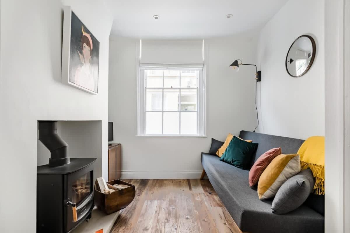 Central Georgian Townhouse With Free Parking 바스 외부 사진
