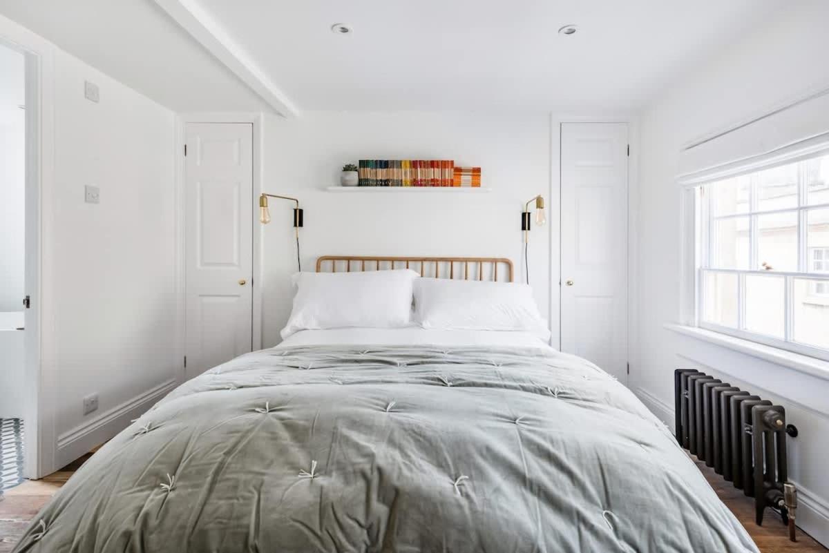 Central Georgian Townhouse With Free Parking 바스 외부 사진