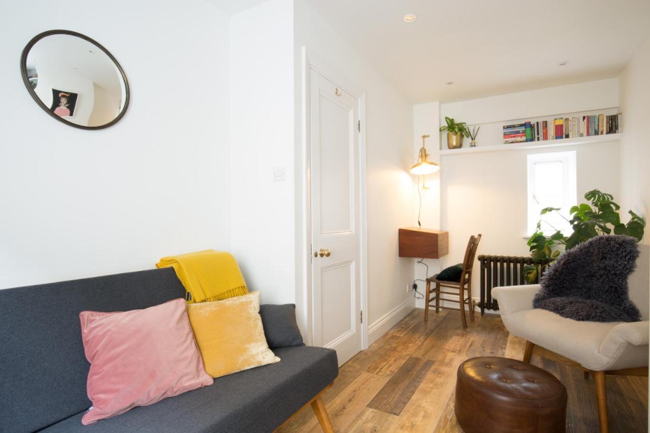 Central Georgian Townhouse With Free Parking 바스 외부 사진
